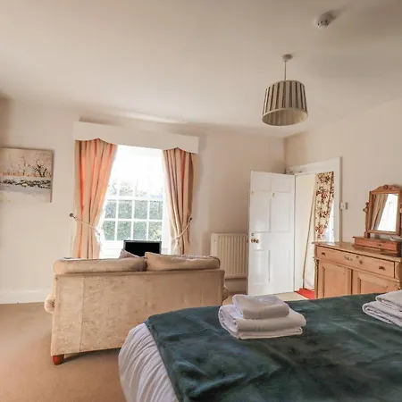 Crown & Mitre Hotel Holiday home Penrith